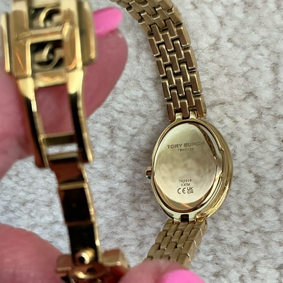 BEAUTIFUL TORY BURCH MOTHER OF PEARL PAVE EMBELLISHED GOLD TONE WATCH - Picture 6 of 16